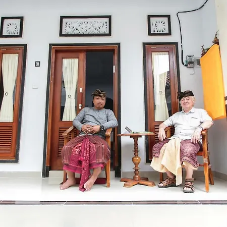 Two Mades Gamelan Studio Guest House